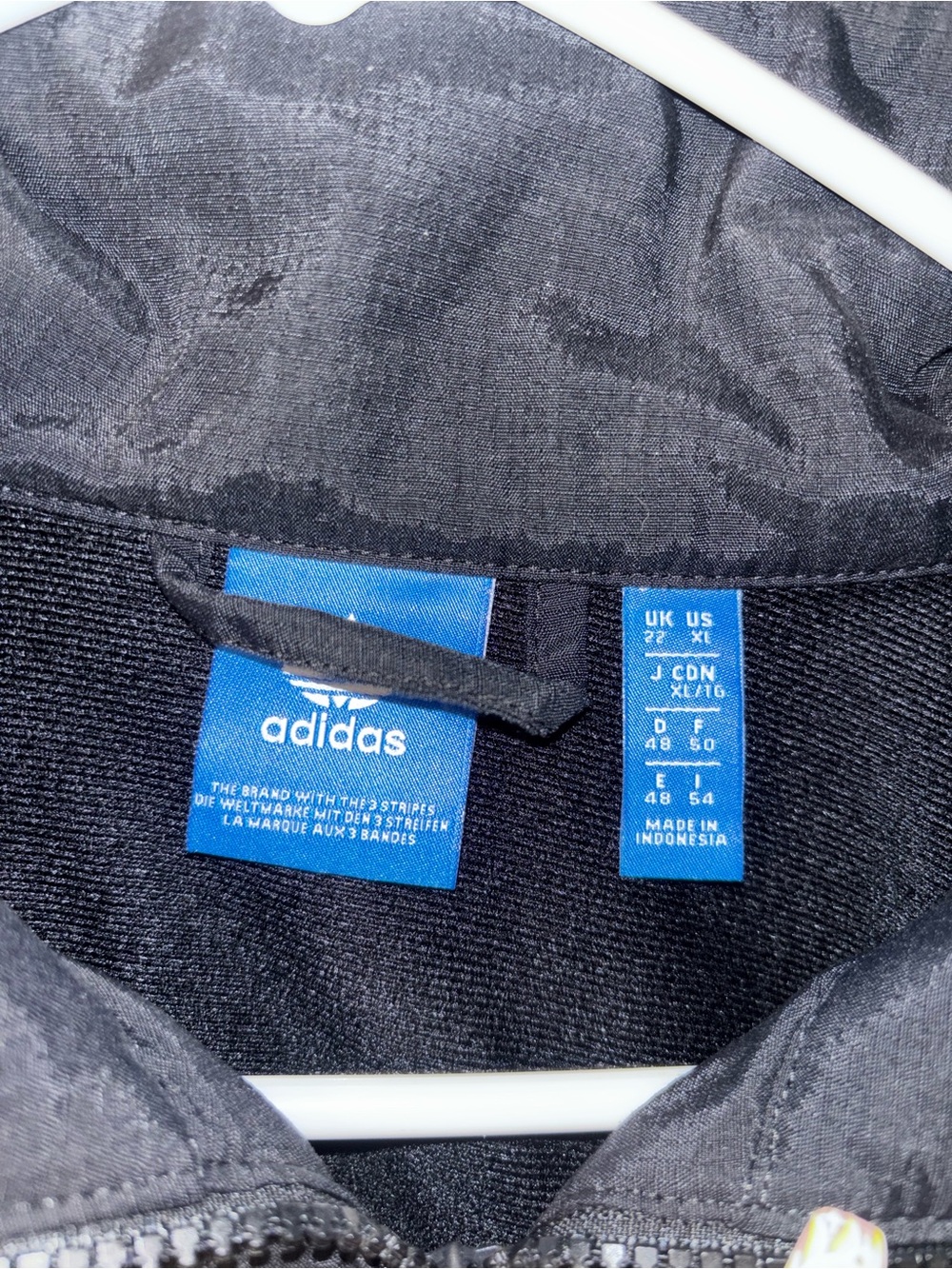 adidas Black Windbreaker with Gold Sleeve Panels - Picture 3 of 3